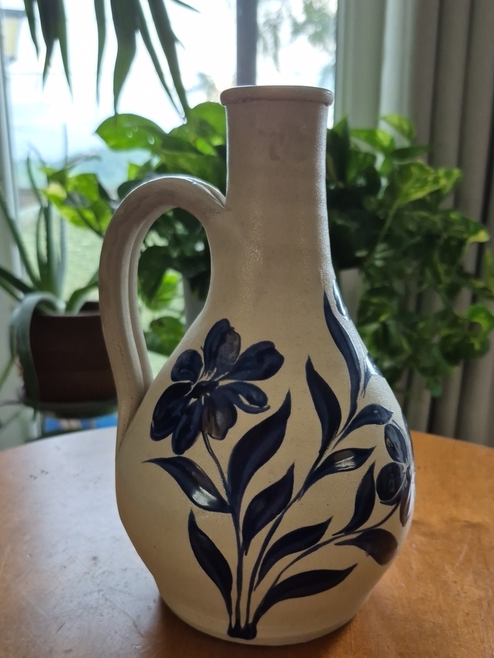 Vtg. Williamsburg Salt Glaze Hand-Painted Blue Floral Ceramic Pitcher